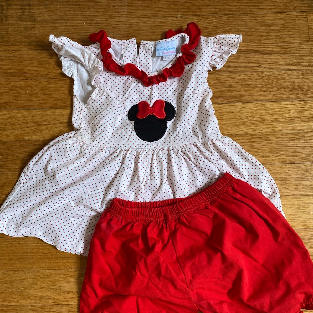 Nora James 4T Minnie Mouse outfit